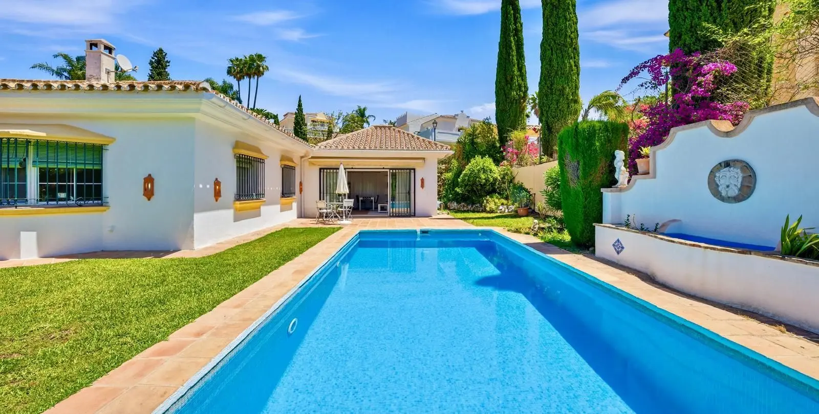 Sale of detached villa in Benahavís 13