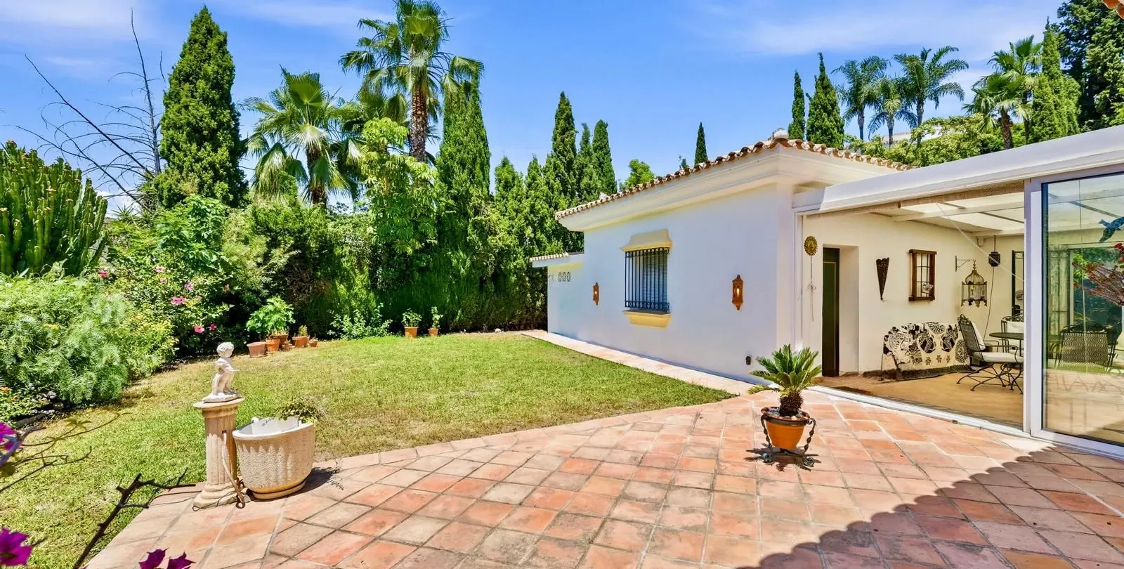Sale of detached villa in Benahavís 14