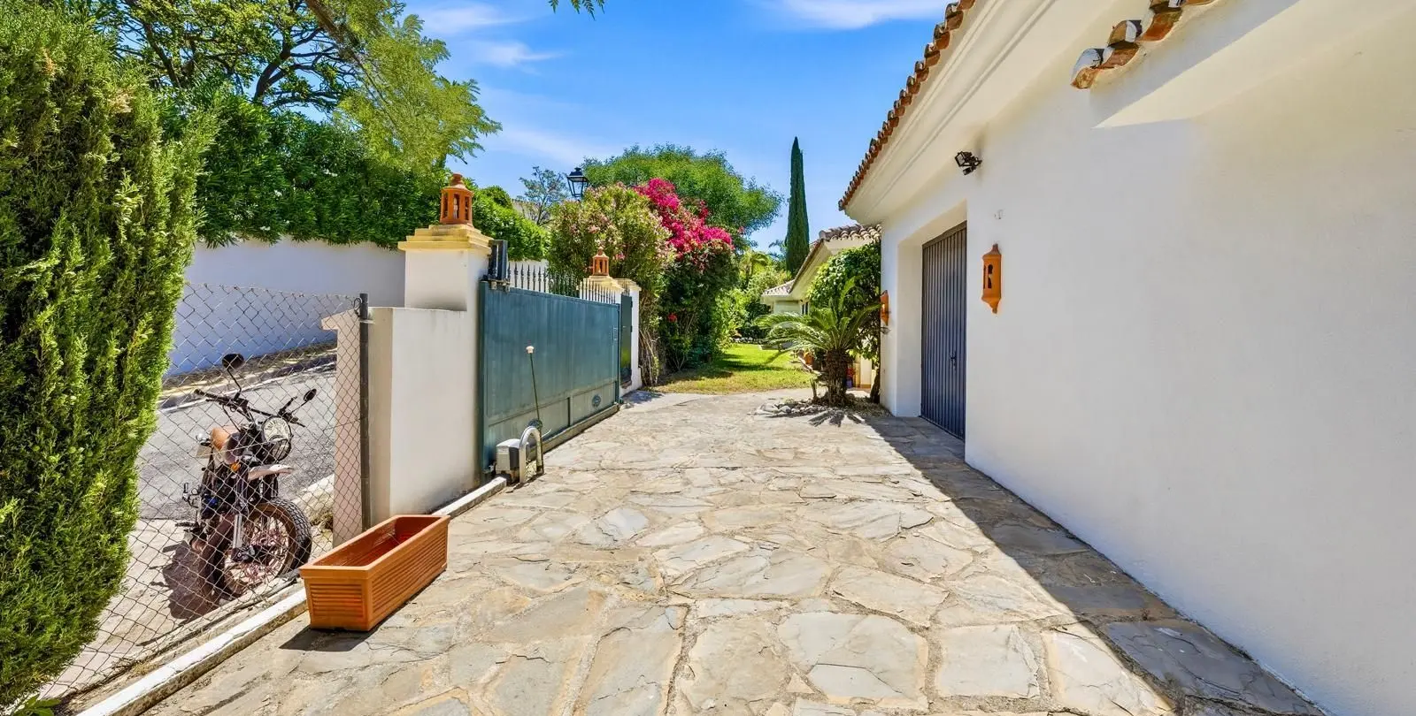 Sale of detached villa in Benahavís 22