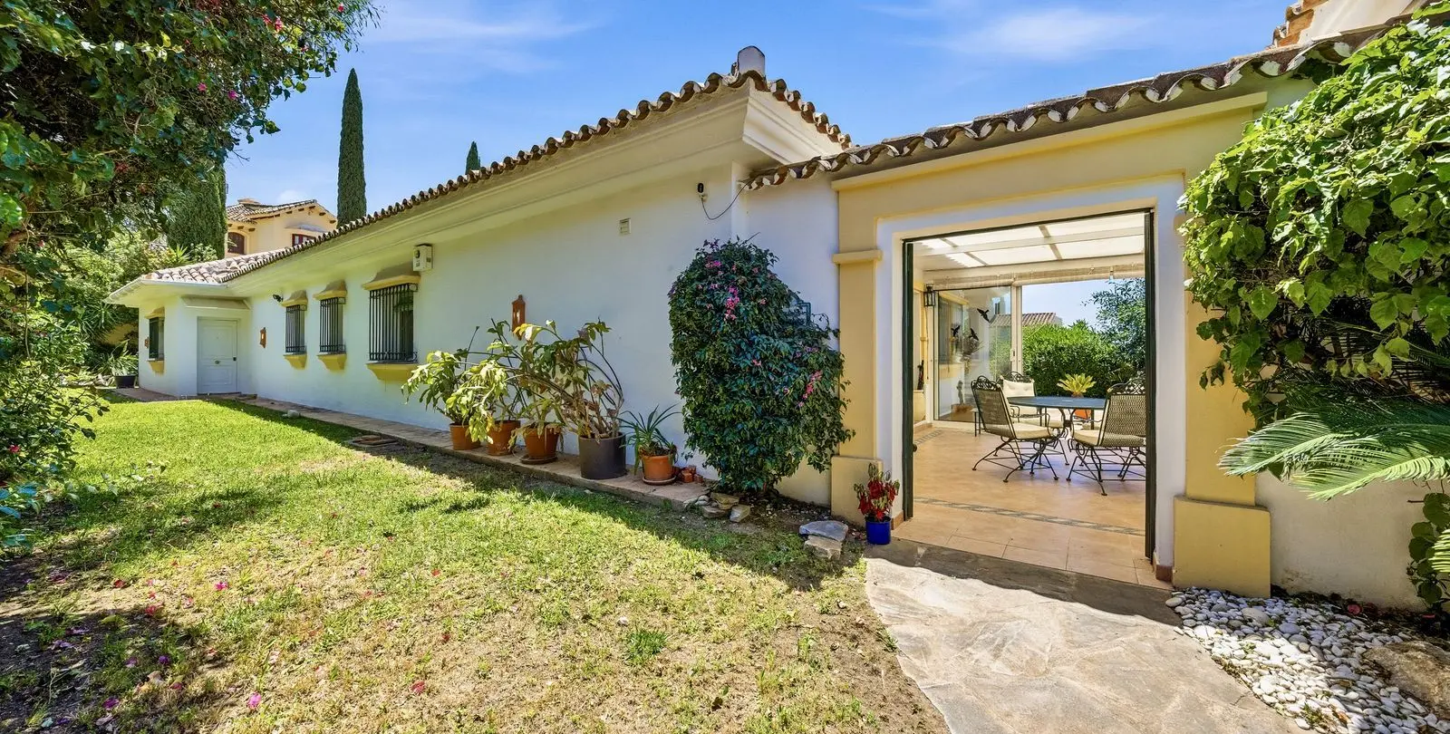 Sale of detached villa in Benahavís 23