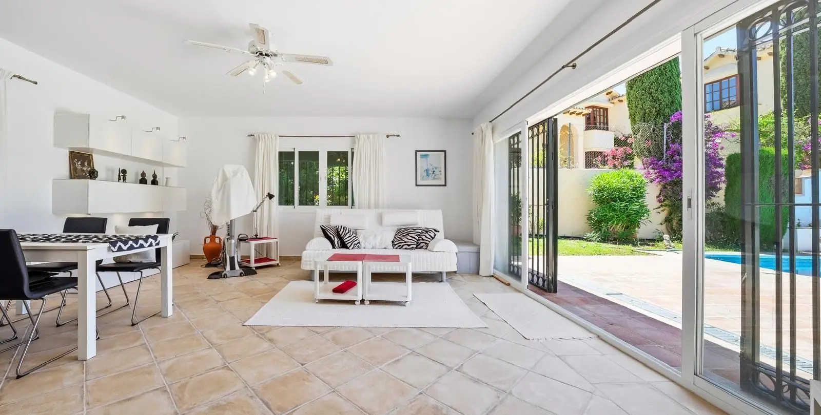 Sale of detached villa in Benahavís 25