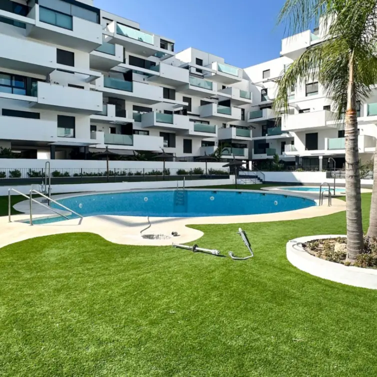 Sale of ground floor apartment in Torremolinos
