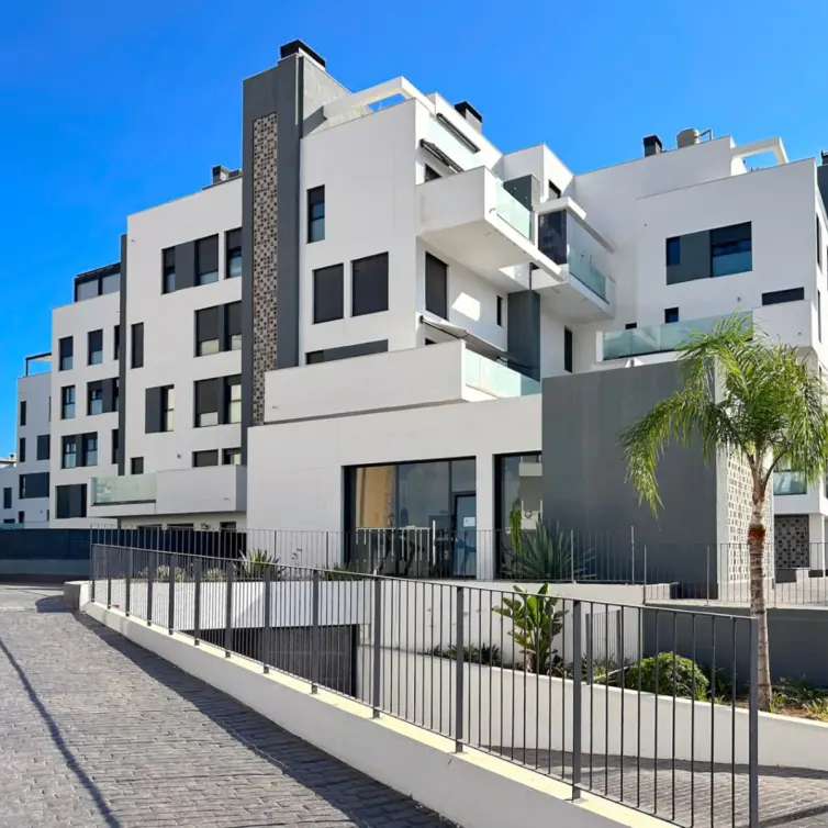 Sale of ground floor apartment in Torremolinos