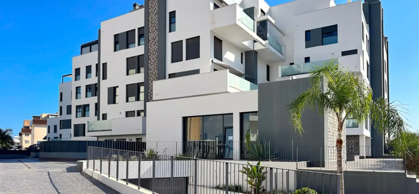 Sale of ground floor apartment in Torremolinos 3