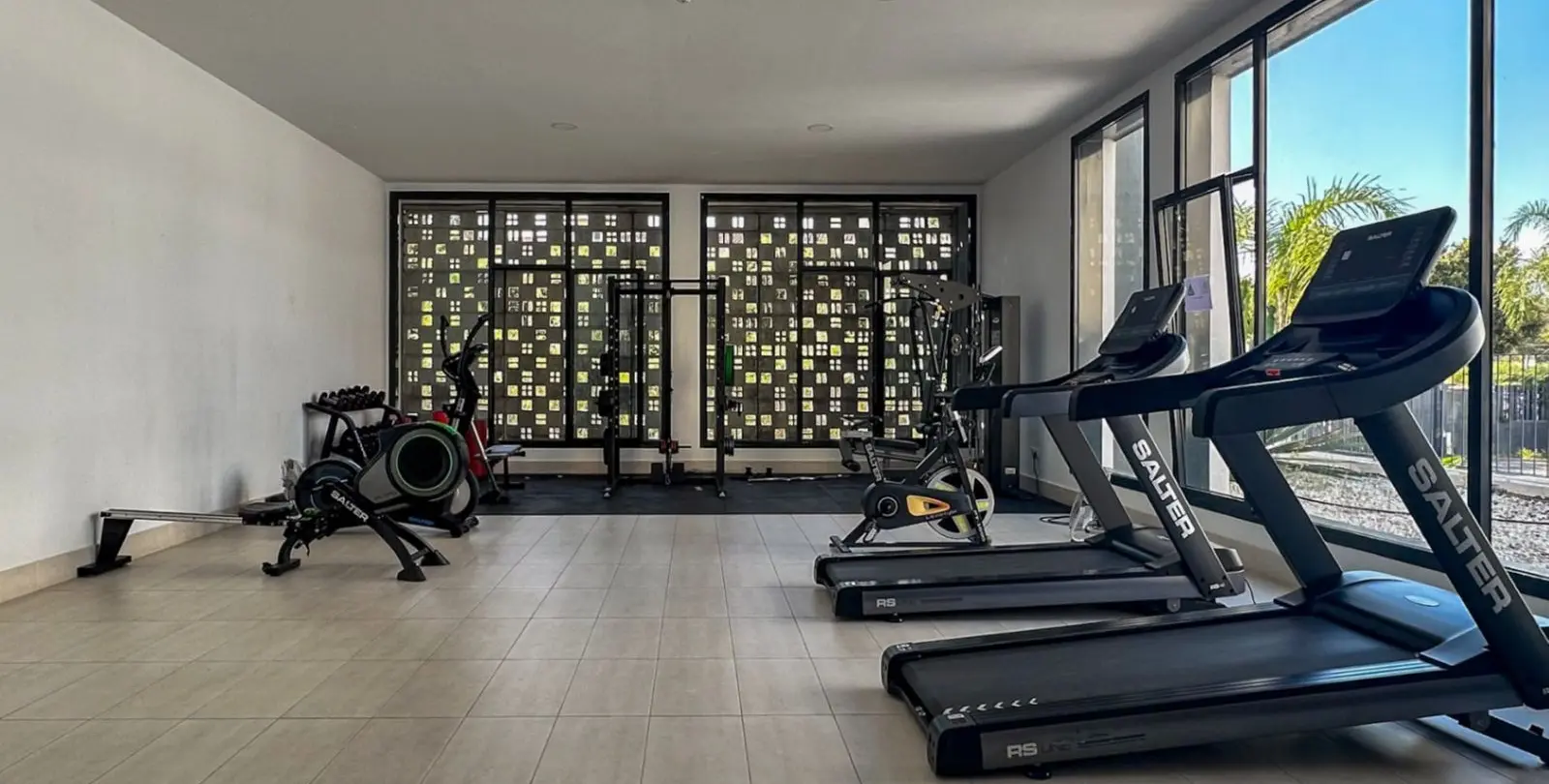 Продажа апартаментов на первом этаже в Torremolinos 28