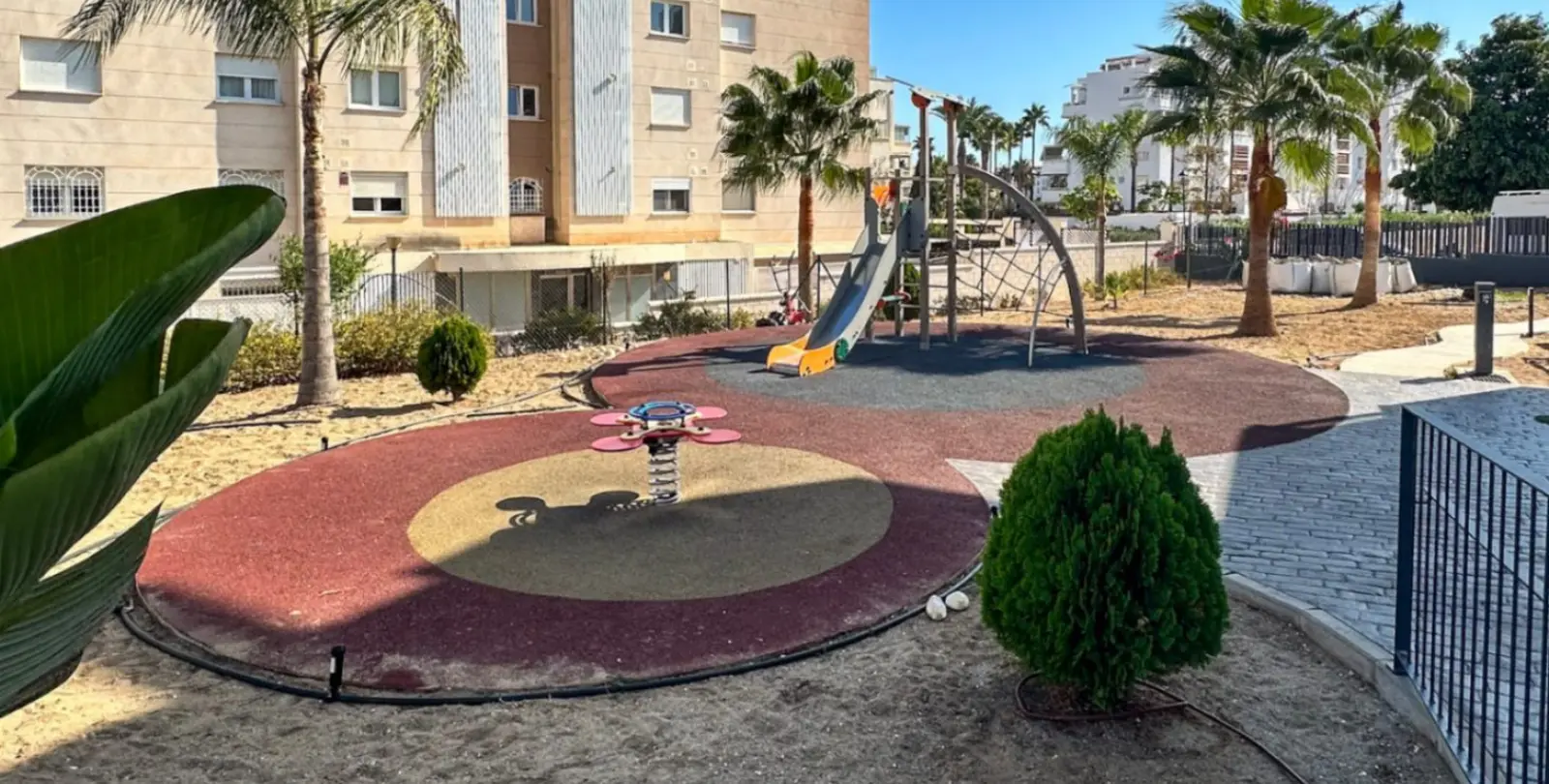 Продажа апартаментов на первом этаже в Torremolinos 32