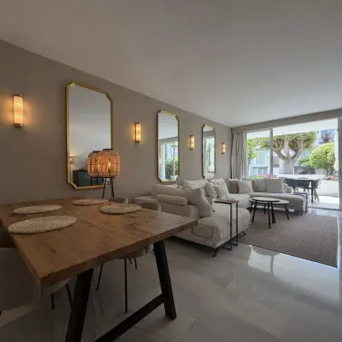 Venta de apartamento en planta baja en Estepona