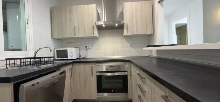Venta de apartamento en planta baja en Estepona 2