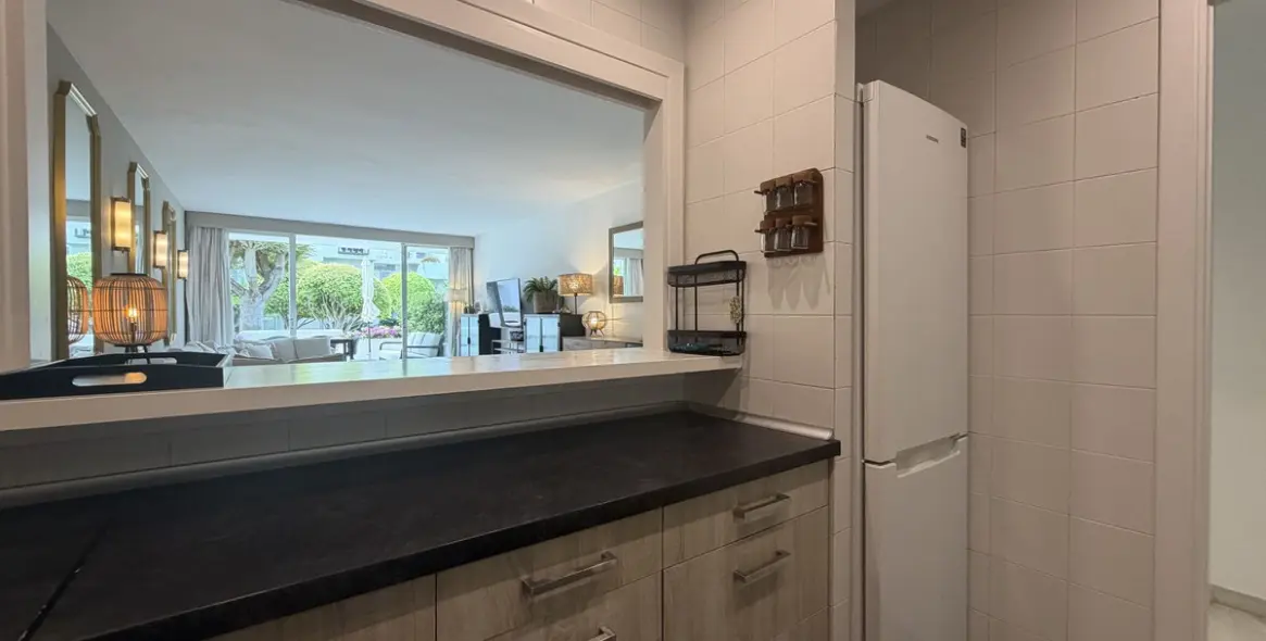 Venta de apartamento en planta baja en Estepona 9