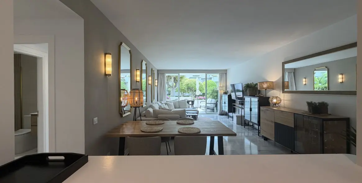 Venta de apartamento en planta baja en Estepona 10