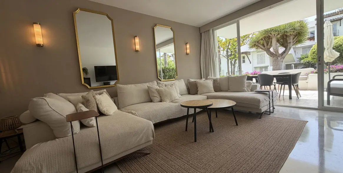 Venta de apartamento en planta baja en Estepona 17