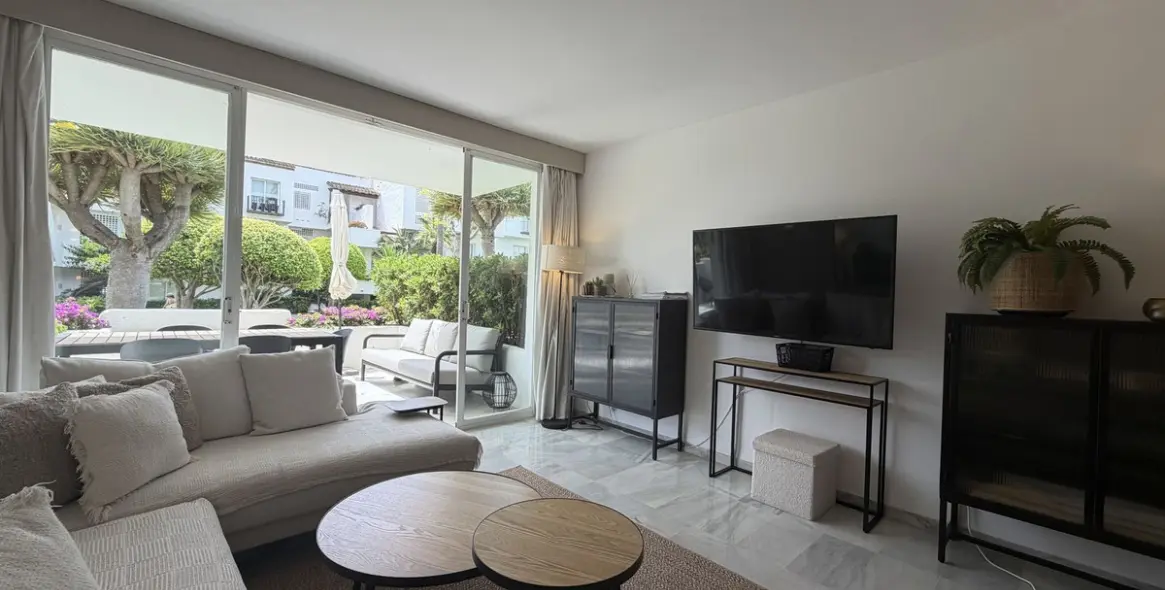 Venta de apartamento en planta baja en Estepona 18