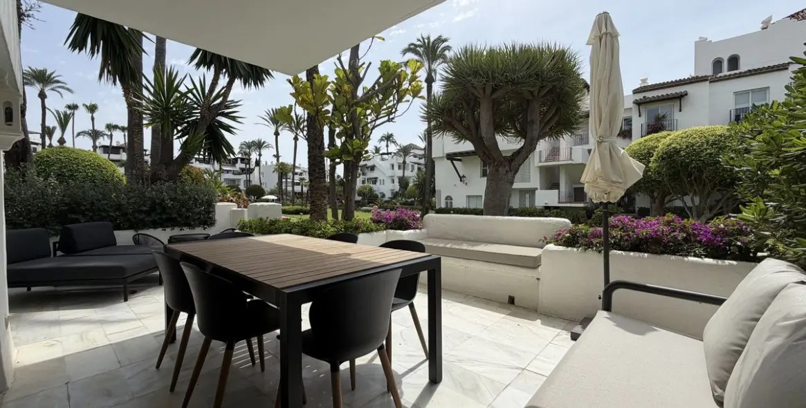 Venta de apartamento en planta baja en Estepona 21