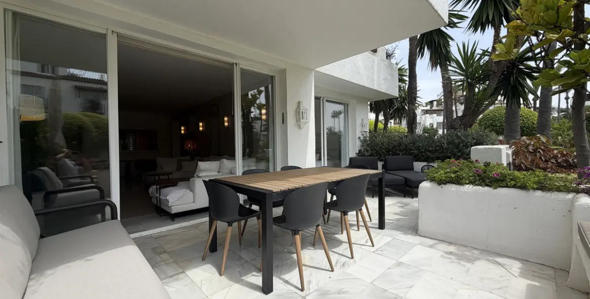 Venta de apartamento en planta baja en Estepona 22