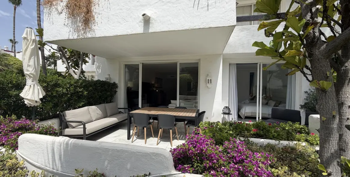 Venta de apartamento en planta baja en Estepona 26