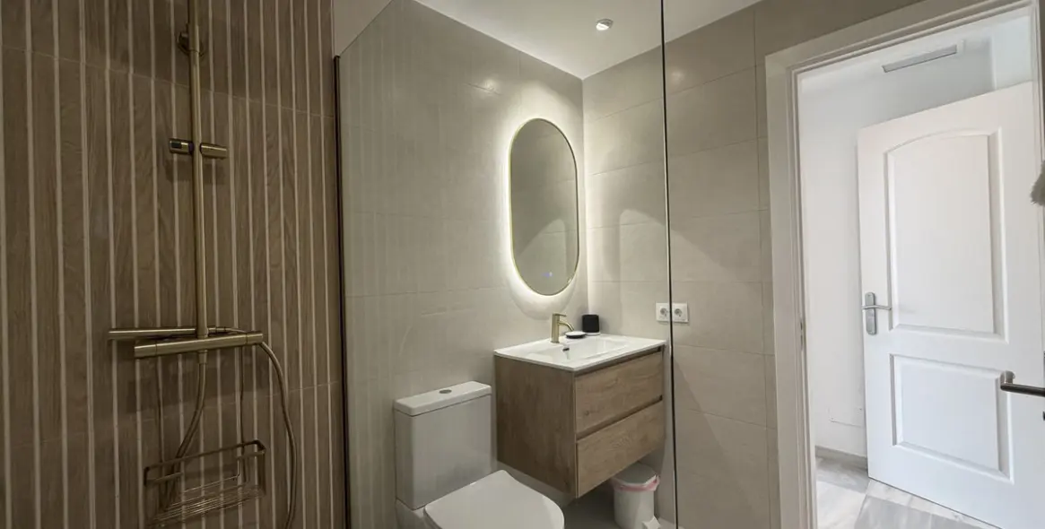 Venta de apartamento en planta baja en Estepona 33