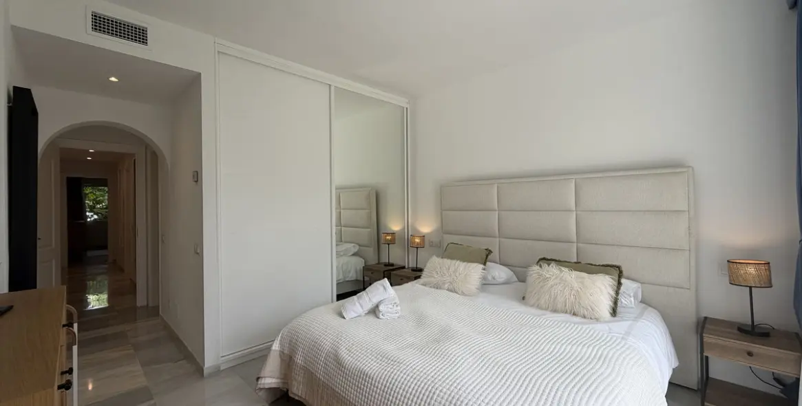 Venta de apartamento en planta baja en Estepona 37