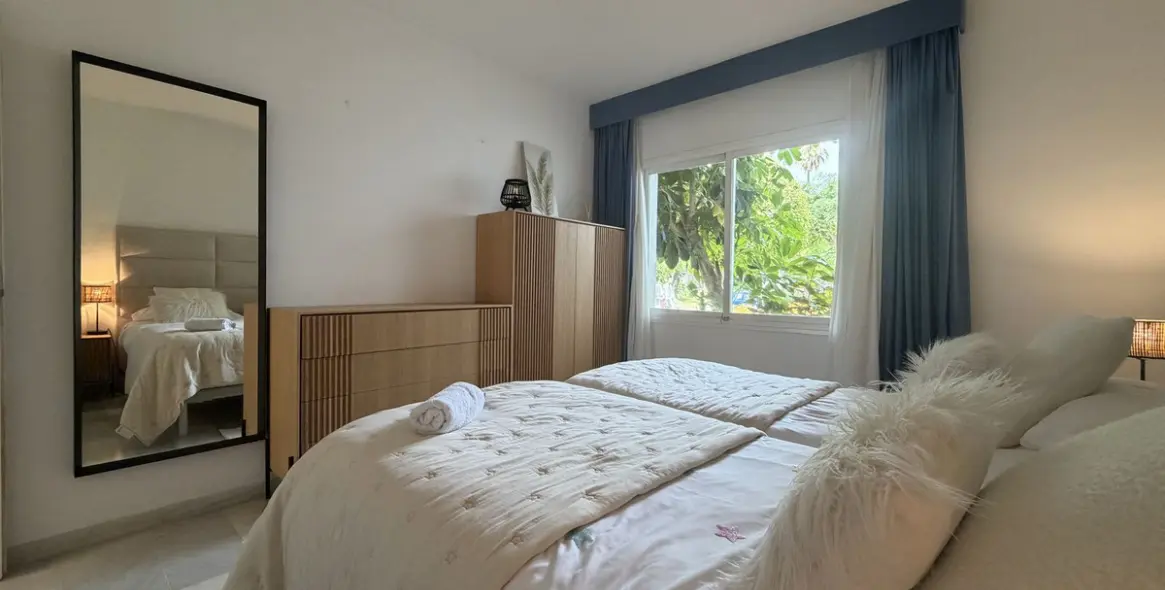Venta de apartamento en planta baja en Estepona 45