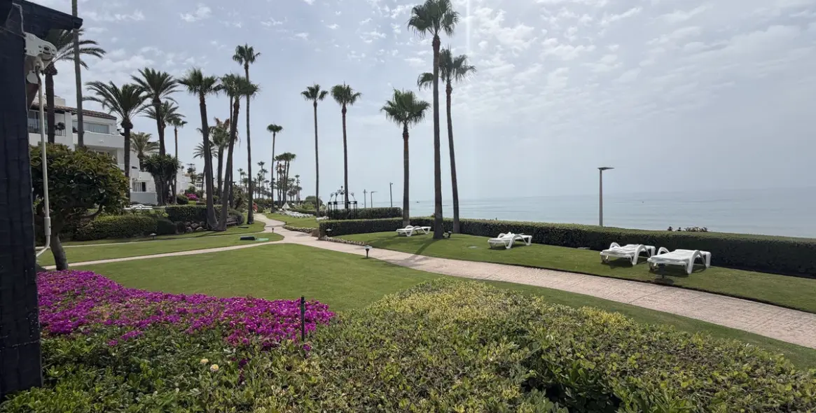 Venta de apartamento en planta baja en Estepona 55