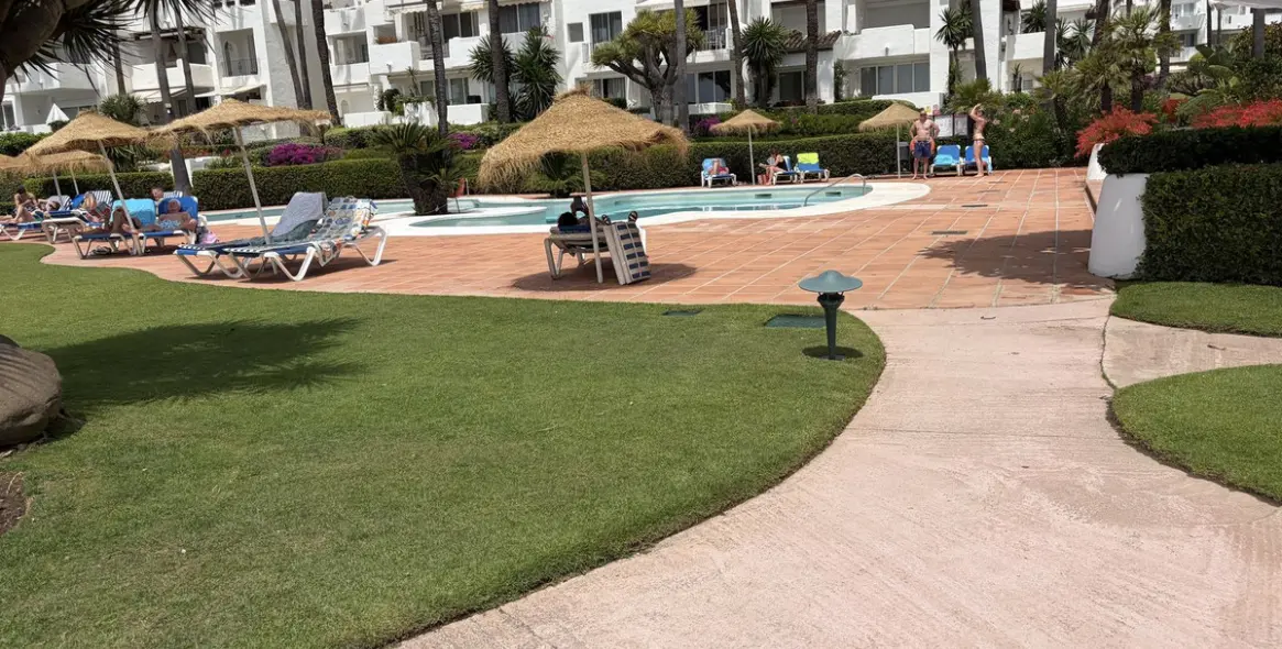 Venta de apartamento en planta baja en Estepona 58
