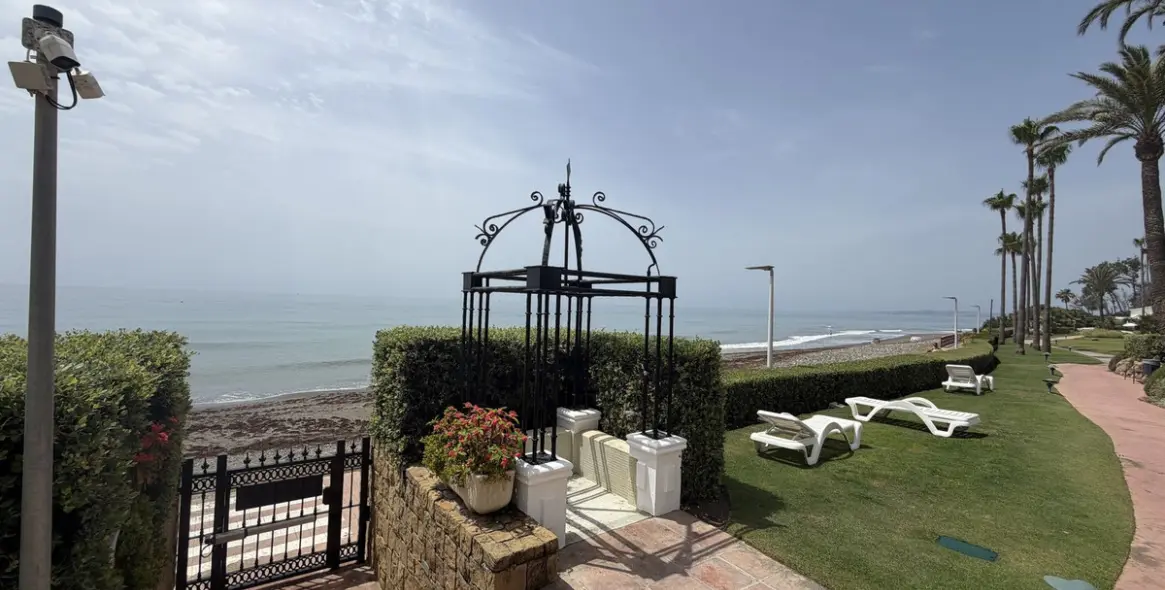 Venta de apartamento en planta baja en Estepona 62