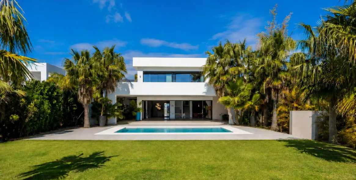 Venta de villa independiente en La Cala Golf 1
