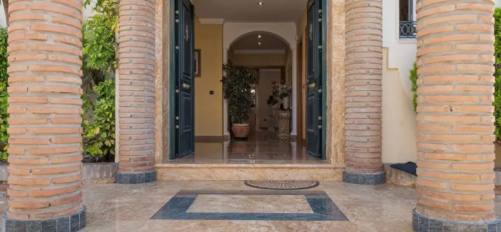 Venta de villa independiente en Torrequebrada 3