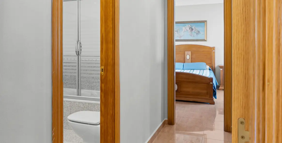 Venta de villa independiente en Torrequebrada 25