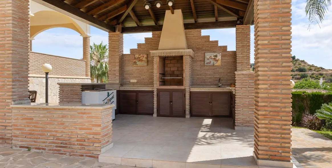 Venta de villa independiente en Torrequebrada 47