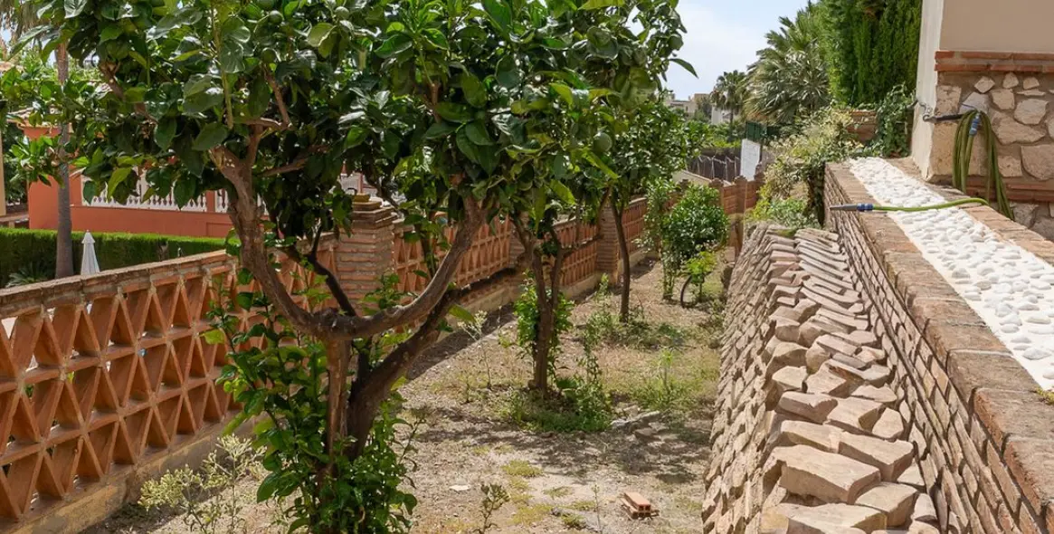 Venta de villa independiente en Torrequebrada 54