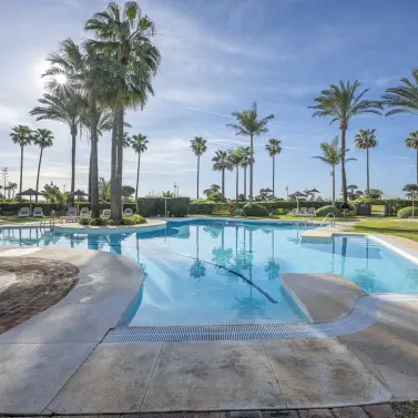 Venta de apartamento en planta media en Costalita