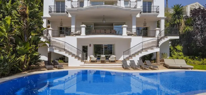 Venta de villa independiente en Benahavís 1
