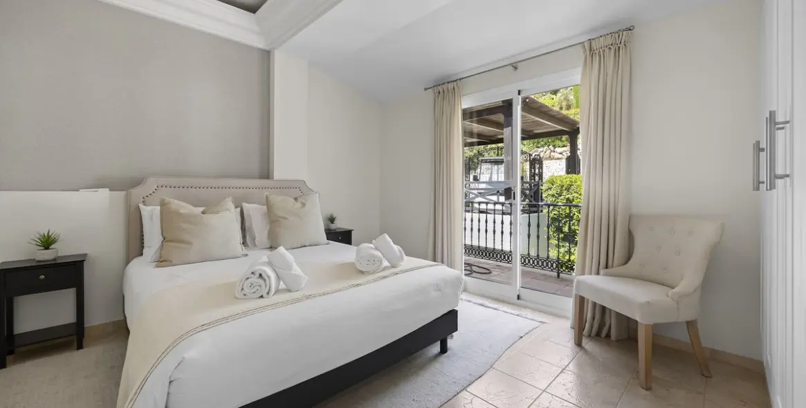 Venta de villa independiente en Benahavís 17