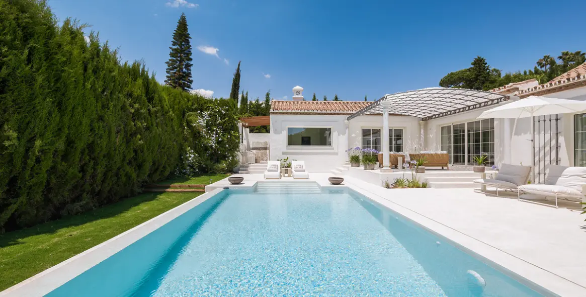 Venta de villa independiente en Guadalmina Alta 9