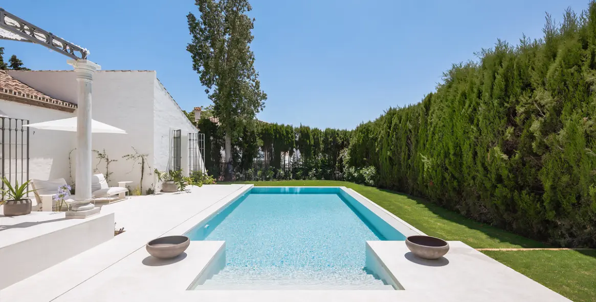 Venta de villa independiente en Guadalmina Alta 32
