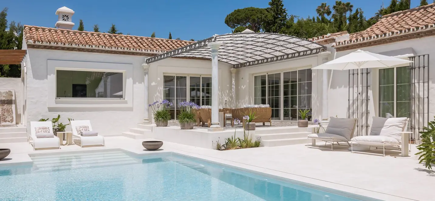 Sale of detached villa in Guadalmina Alta 2