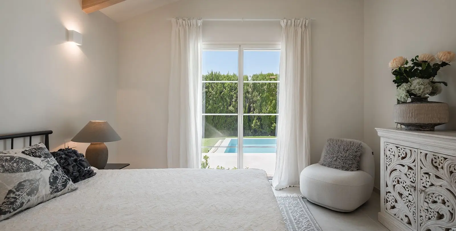 Sale of detached villa in Guadalmina Alta 10