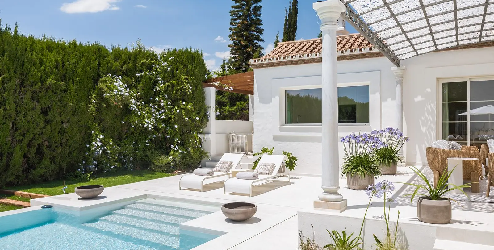 Sale of detached villa in Guadalmina Alta 29