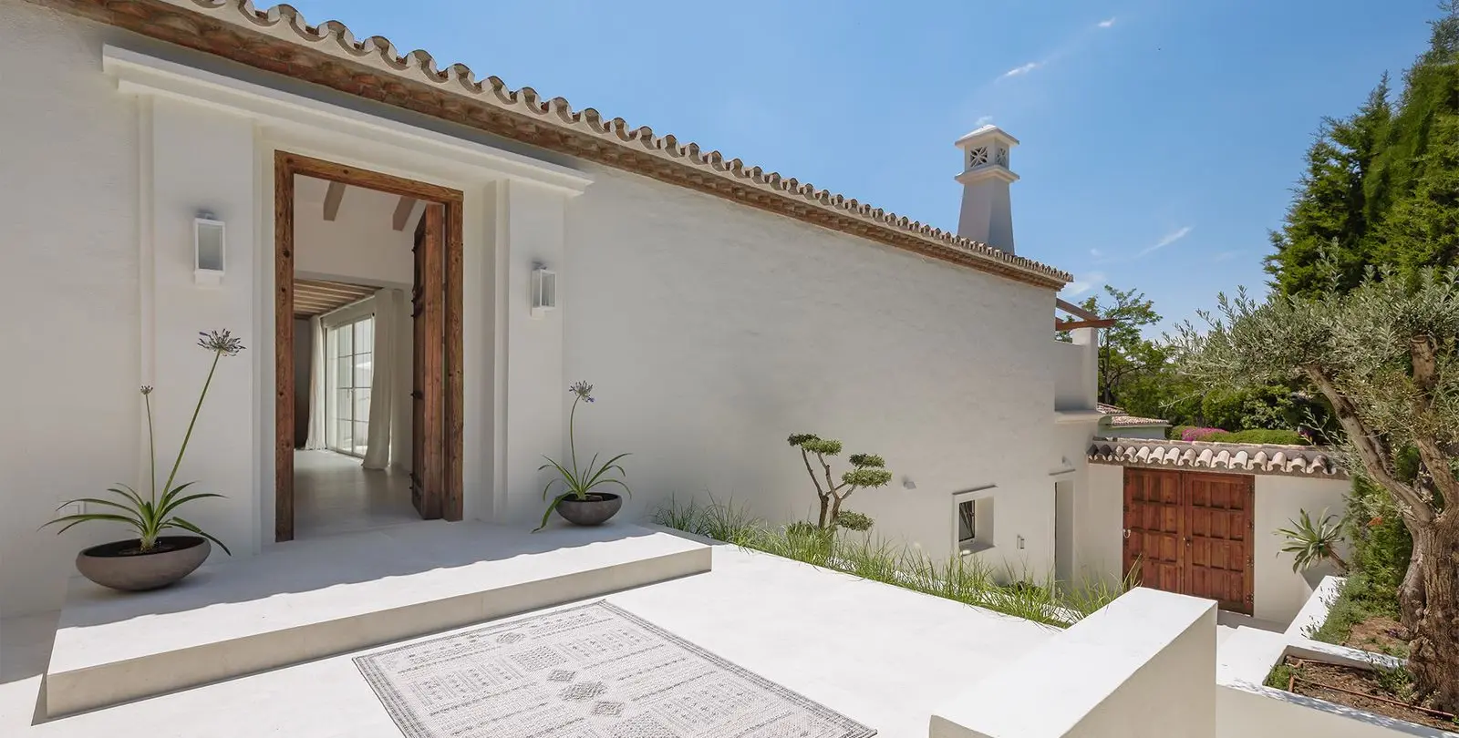 Sale of detached villa in Guadalmina Alta 35