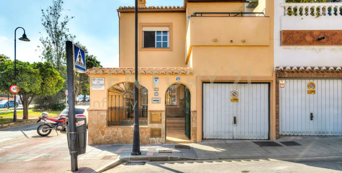 Venta de casa pareada en Mijas 1