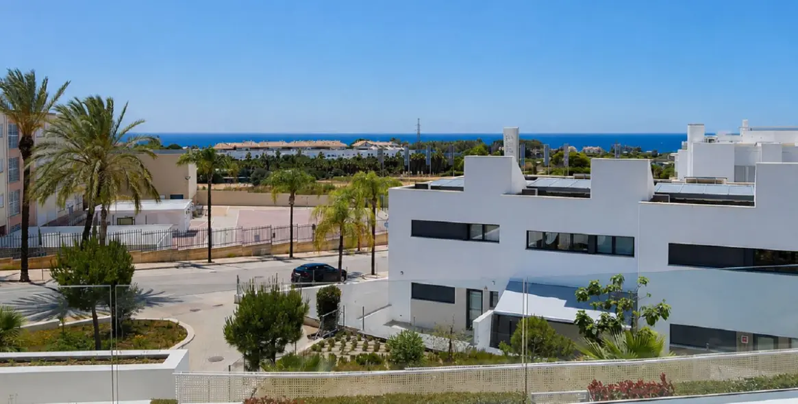 Alquiler a largo plazo de apartamento en planta media en Cancelada 2