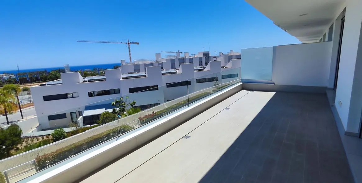 Alquiler a largo plazo de apartamento en planta media en Cancelada 5