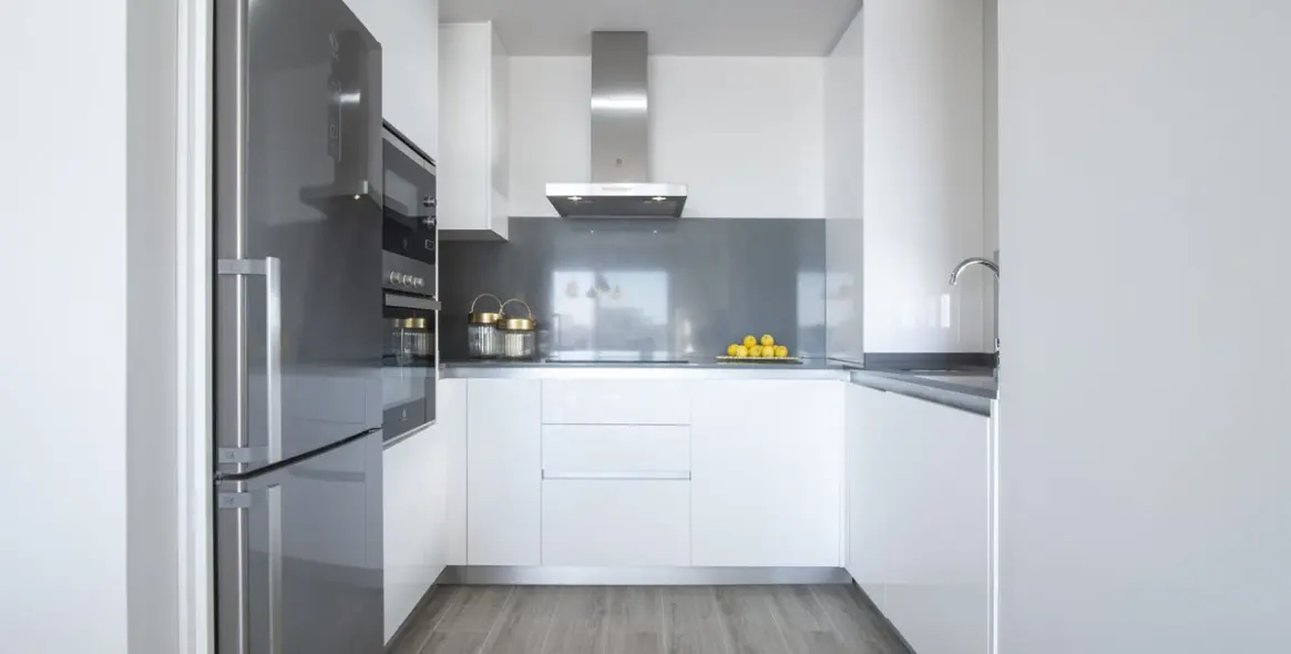 Alquiler a largo plazo de apartamento en planta media en Cancelada 17