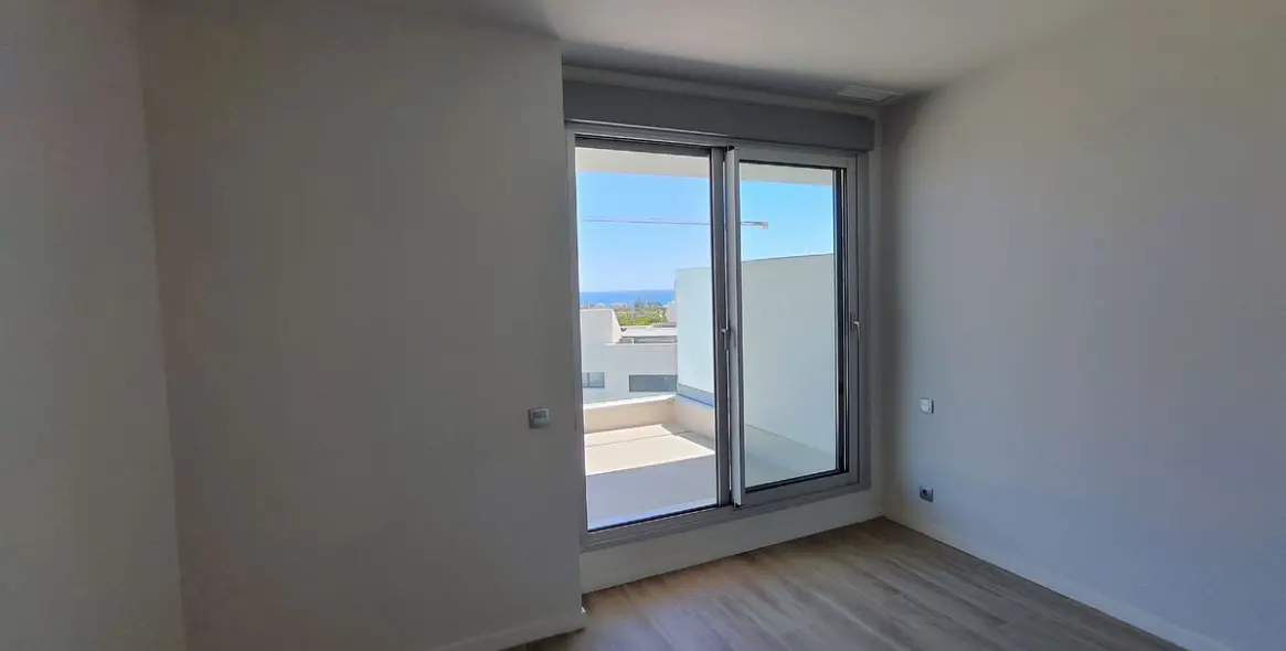 Alquiler a largo plazo de apartamento en planta media en Cancelada 19