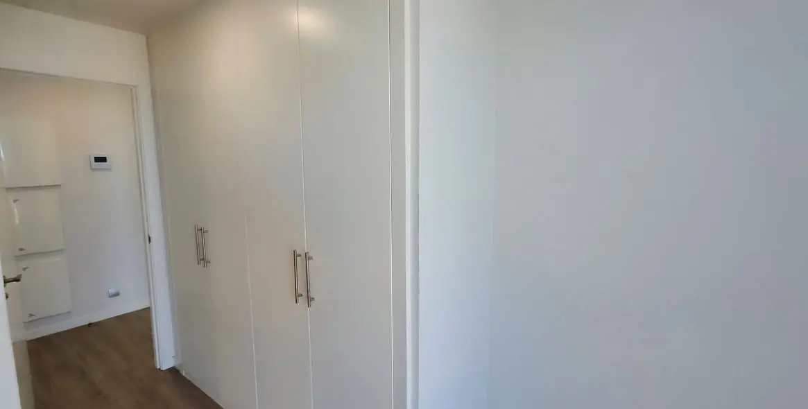 Alquiler a largo plazo de apartamento en planta media en Cancelada 21