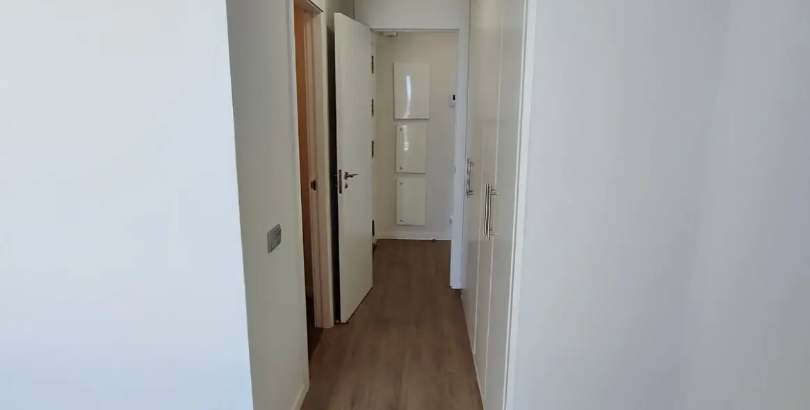 Alquiler a largo plazo de apartamento en planta media en Cancelada 23