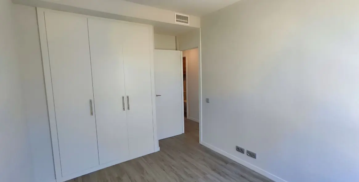 Alquiler a largo plazo de apartamento en planta media en Cancelada 36