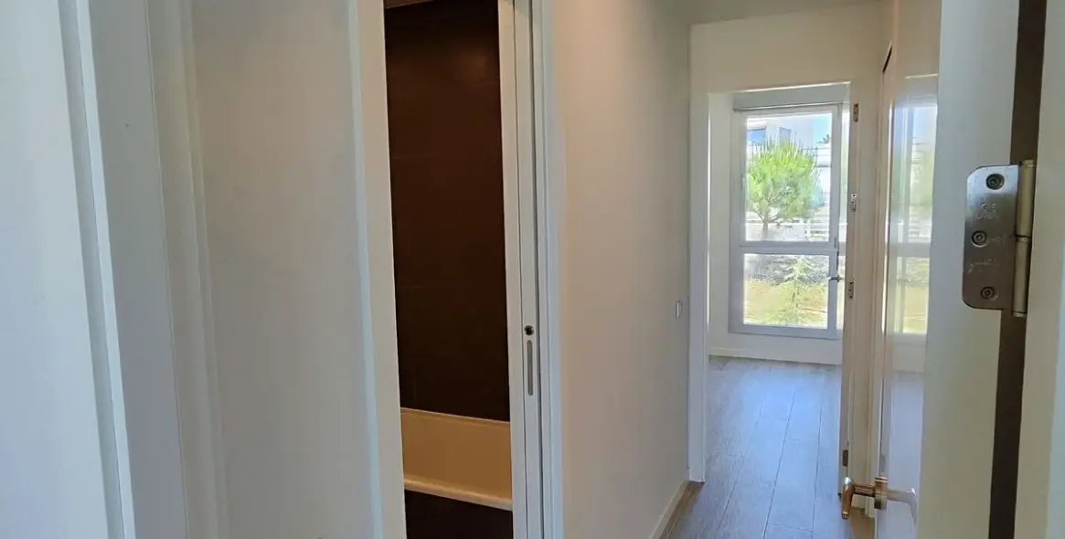 Alquiler a largo plazo de apartamento en planta media en Cancelada 44