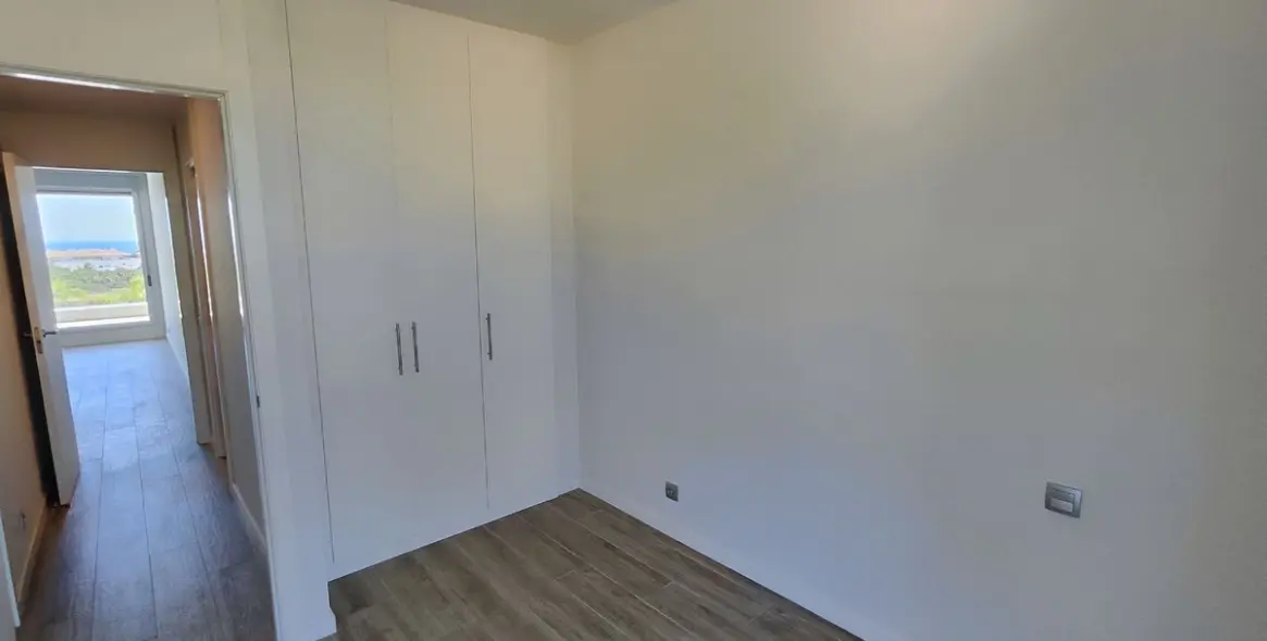 Alquiler a largo plazo de apartamento en planta media en Cancelada 54