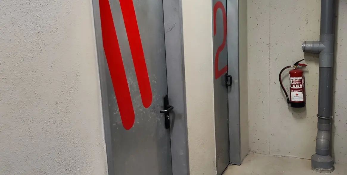 Alquiler a largo plazo de apartamento en planta media en Cancelada 60